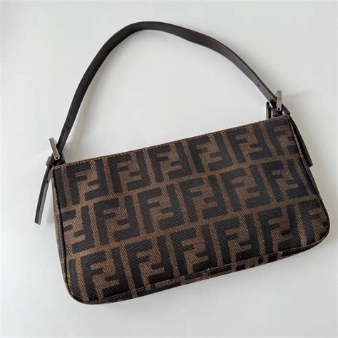 fendi vintage pochette